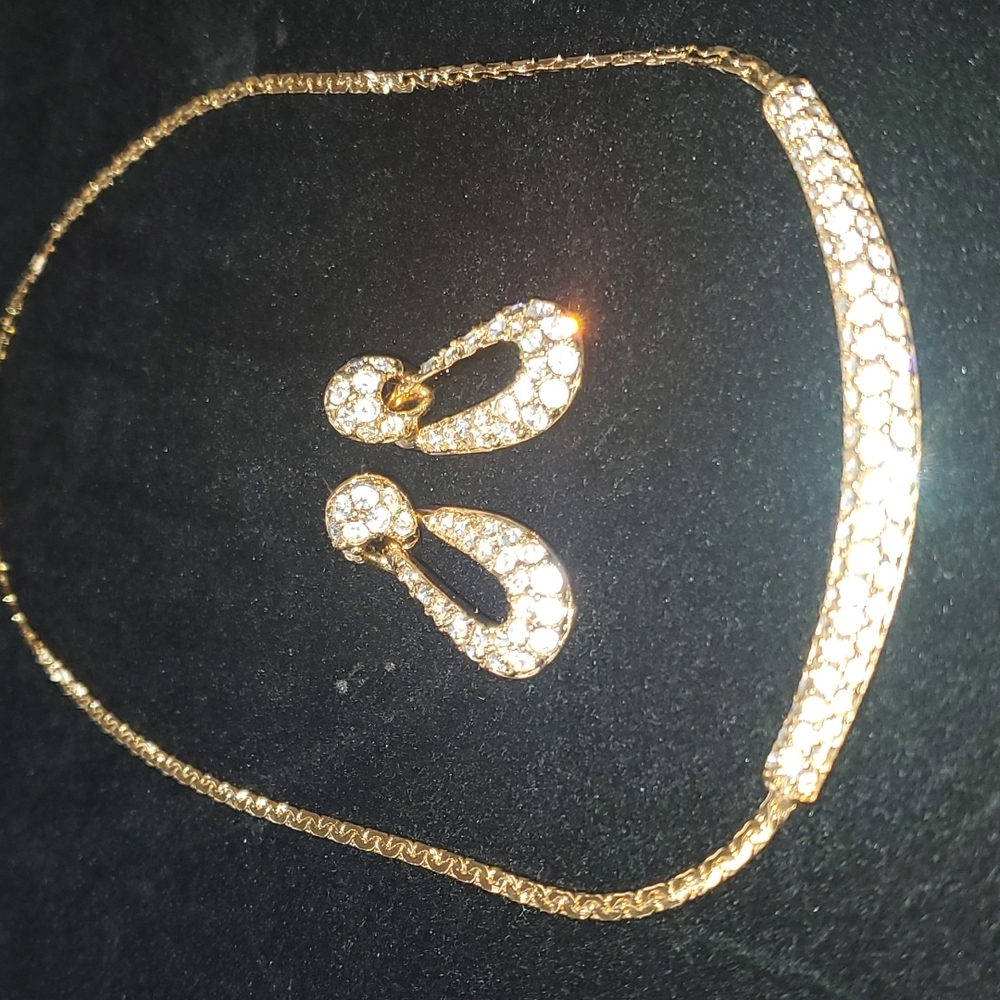 Swarovski set necklace and earring